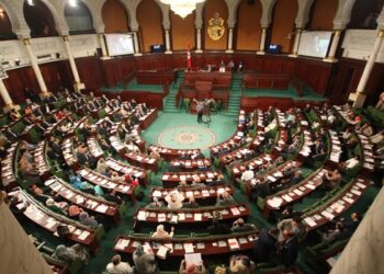 نحو إقرار تجريم كراء المنازل للأجانب..