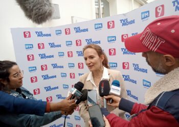 سفيرة فرنسا بتونس:”نحاول تسهيل عملية حصول الطالب التونسي على التأشيرة للدراسة بفرنسا “…