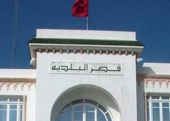 منع أصحاب المحلات بهذه الولاية من تركيز العلامات الإشهارية على الملك البلدي..