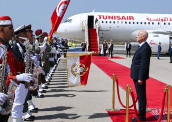 (بالصور)-رئيس الدولة يغادر متّجهـا الى الصين..