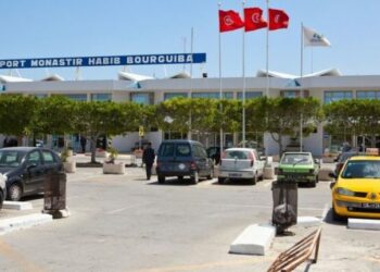 العثور على مسدس لدى مسافر تونسي بمطار تونس قرطاج..وهذه التفاصيل..