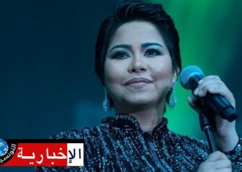 (خلال في حفل ضخم بالكويت)-شيرين تنهار بالبكاء ..