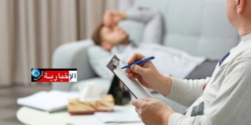 أخصائيون نفسيّون يُحذّرون من أفكار مدرّبي التنمية البشرية…