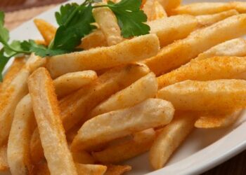 من بينها البطاطا المقلية: عادات غذائية تسرع من الشيخوخة..اخذروها..