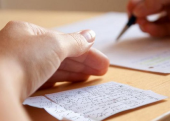 (بكالوريا 2024)-17 حالة غش بمركز اختبارات وجميع المراقبين أمام التحقيق