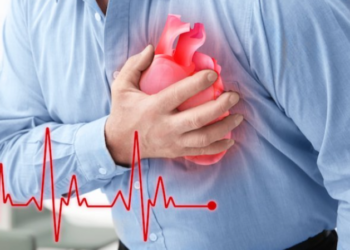 ”الموت المفاجئ وتلقيح كورونا”.. مختصّ يُوضّح