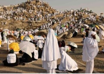 (أصيبوا بضربات شمس)- وفيات بين حجاج من جنسيات عربية