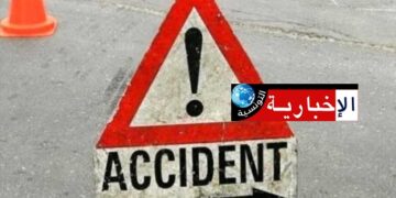 جرحى في حادث اصطدام بين 3 سيارات..