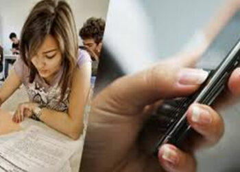 تلميذة بكالوريا تدلّس SMS نتيجتها!!