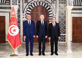 رئيس الجمهورية يشرف على موكب تسلم كمال المدّوري لمهامه رئيسا للحكومة