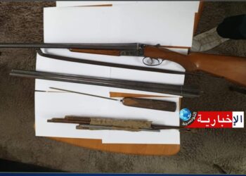 خلال معركة.. يطلق النار من بندقية صيد!!