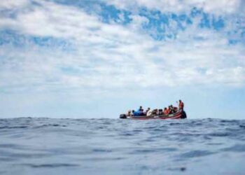 (يُقل 60 شخصا)-غرق مركب “حرقة” قبالة جربة وانتشال 12 جثة الى حد الآن