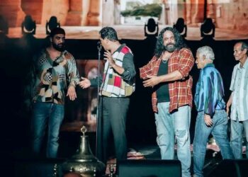 (إقبال جماهيري وحضور متميز)- نجاح منقطع النظير لعرض “عشاق الدنيا” في مسرح قرطاج..