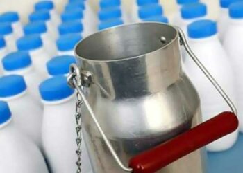 مسؤول باتحاد الفلاحة يكشف أسباب نقص الحليب..