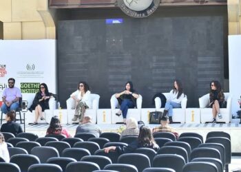 (مهرجان القاهرة السينمائي)- هذه تفاصيل ندوة «دخل الربيع يضحك» ..