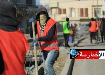 تمتيع 7412 عاملاً من عملة الحضائر بمنحة العائلات المعوزة وبطاقة علاج مجاني