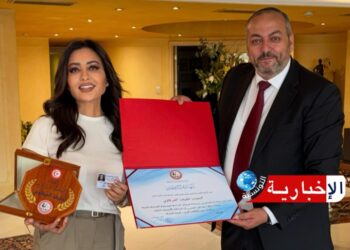 نقابة الفنانين تكرّم لطيفة العرفاوي تقديرًا لمسيرتها الفنية..