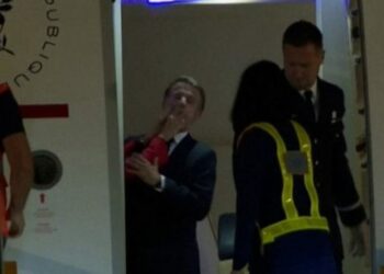 هذا أول رد من ماكرون على “الصفعة المفاجئة” والمثيرة للجدل من زوجته..