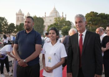 (بالصور)-سفارة الهند بتونس تحتفل باليوم العالمي لليوغا تحت شعار “أرض واحدة، وصحة واحدة”