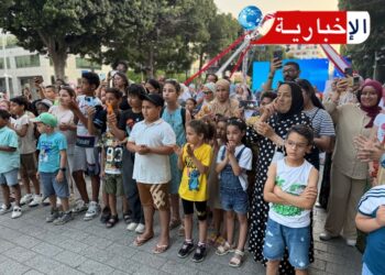 المهرجان الدولي لفنون السيرك يفتتح دورته الثامنة: عروض مبهرة وألوان تنبض بالحياة في شوارع تونس