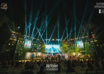 “من قاع الخابية”… عرض افتتاحي يحتفي بالذاكرة الموسيقية التونسية في مهرجان قرطاج الدولي