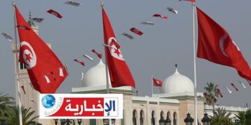 (بالأرقام)- أكثر من نصف التونسيين المقيمين من بالخارج لا يفكّرون في العودة..