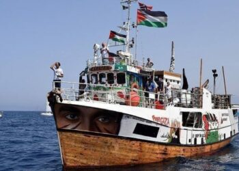 أسطول الصمود يعلن إيقاف التبرعات بجميع أنواعها..ويوجه هذه الرسالة..