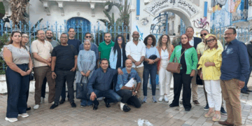 النقابة الوطنية للصحفيين التونسيين تُبقي مكتبها في حالة انعقاد دائم وتلوّح بالإضراب العام دفاعًا عن حرية الصحافة