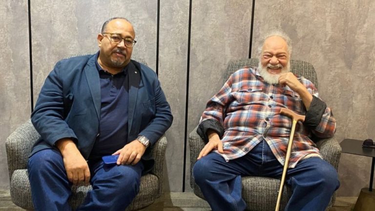 يحي الفخراني في تونس..