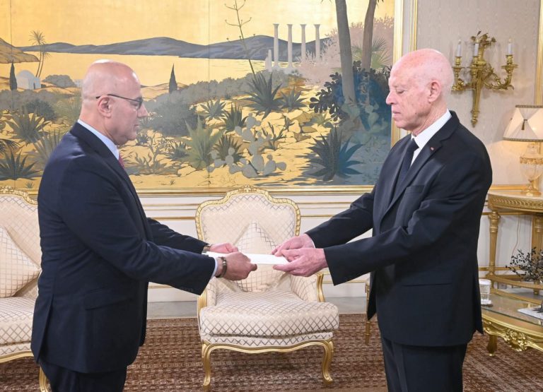 في اول كلمة له: السفير الأمريكي الجديد يكشف عن أولوياته..