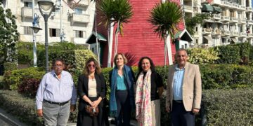 تحت رعاية سفارة مملكة هولندا بالقاهرة وبالتزامن مع مؤتمر الأطراف COP30 محافظة بورسعيد تستضيف معرض “العودة للجذور” بتنظيم “فوتوبيا” و”وورلد بريس فوتو”