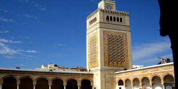 سقوط حجارة من صومعة هذا الجامع..