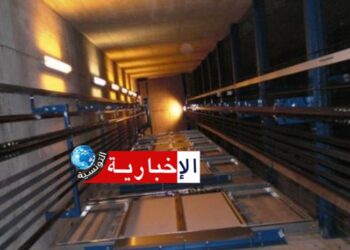 سقط بهم المصعد من الطابق الرابع.. اصابة لاعبي هذا الفريق بجروح وكسور..