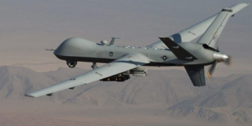 الحرس الثوري يستهدف قاعدة أمريكية في البحرين..