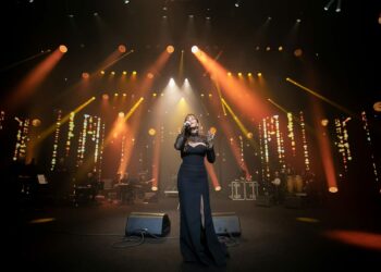 كارول سماحة تختتم “ليالي رمضان في المدينة” بحفل استثنائي أمام شبابيك مغلقة..