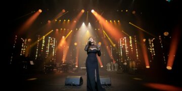 كارول سماحة تختتم “ليالي رمضان في المدينة” بحفل استثنائي أمام شبابيك مغلقة..