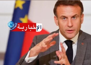ماكرون يدعو إيران إلى التفاوض ويطالب بوقف هجماتها.