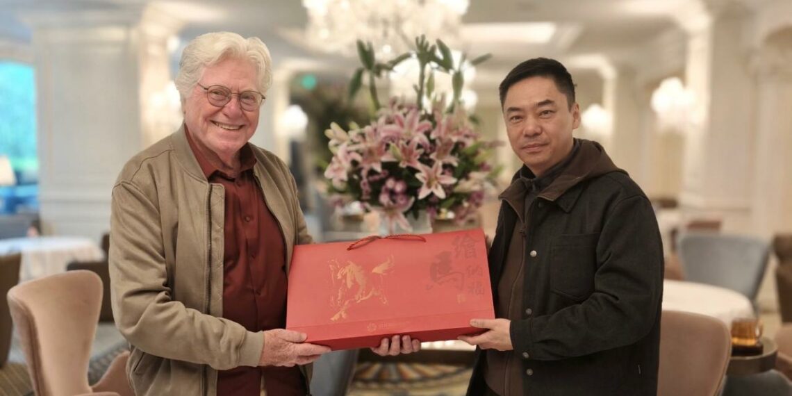 رئيس مهرجان القاهرة السينمائي الدولي يبحث توسيع آليات التعاون مع مهرجان بكين..