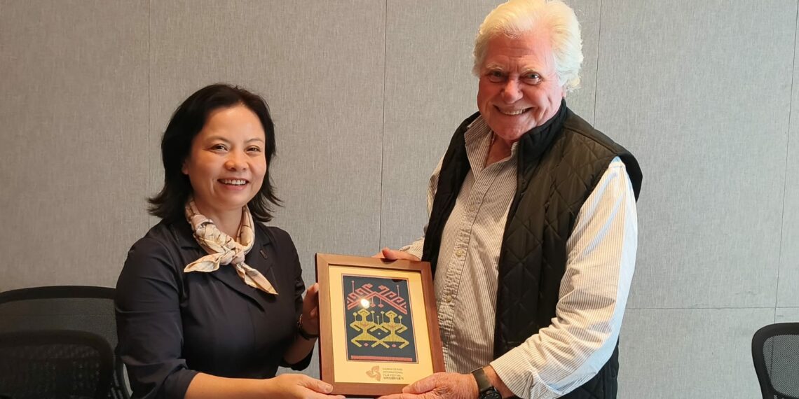 مهرجان القاهرة السينمائي يوقع اتفاقية تآخي مع مهرجان جزيرة هاينان الصيني..