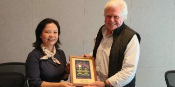 مهرجان القاهرة السينمائي يوقع اتفاقية تآخي مع مهرجان جزيرة هاينان الصيني..