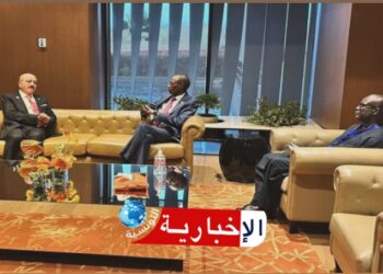 لقاء تونسي-سينغالي في منتدى داكار الدولي للسلام والأمن في إفريقيا لتعزيز التعاون الثنائي…