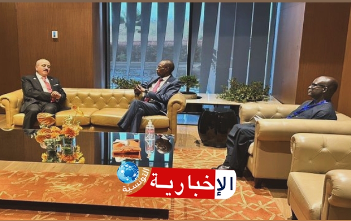 لقاء تونسي-سينغالي في منتدى داكار الدولي للسلام والأمن في إفريقيا لتعزيز التعاون الثنائي…