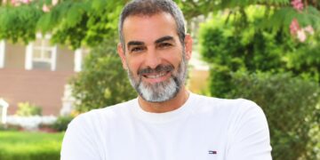 المهرجان القومي للمسرح المصري يكرّم الفنان أحمد عبد العزيز في دورته التاسعة عشرة..