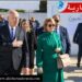 (بالصور)-قيس سعيد وحرمه يدليان بصوتهما في الانتخابات الرئاسية