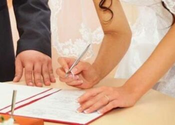 (من داخل السجن)- تفاصيل زواج سيدة اعمال تونسية من سجين مُتّهم بقتل خطيبته!!