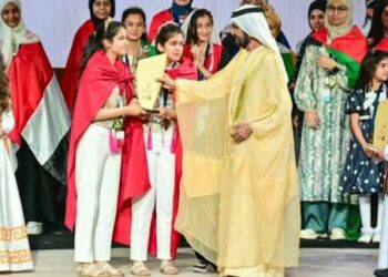 التوأم التونسيتان بيسان وبيلسان تتوجان بلقب “أبطال التحدي” في تحدي القراءة العربي..
