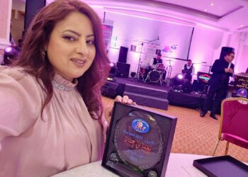 في ليلة النجوم.. نعيمة بن عمار تحصد جائزة أفضل برنامج ثقافي لسنة 2025..