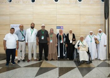 الوفد التونسي من ضيوف خادم الحرمين الشريفين للعمرة والزيارة يعود إلى تونس